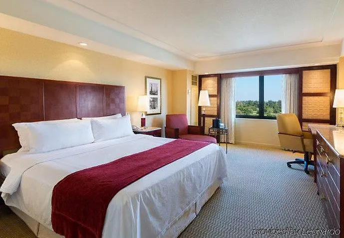 Long Beach Marriott 3*, Long Beach